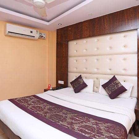 Oyo 6096 Hotel Maharani Palace 뉴델리 외부 사진